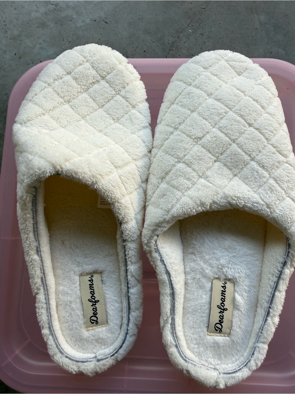 dearfoams Women's Quilted Cream Slide Slippers